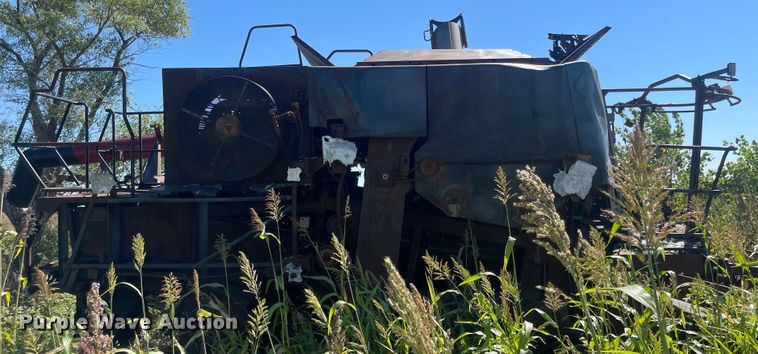 image for item MU9251 2009 Case IH 8120  RWA combine