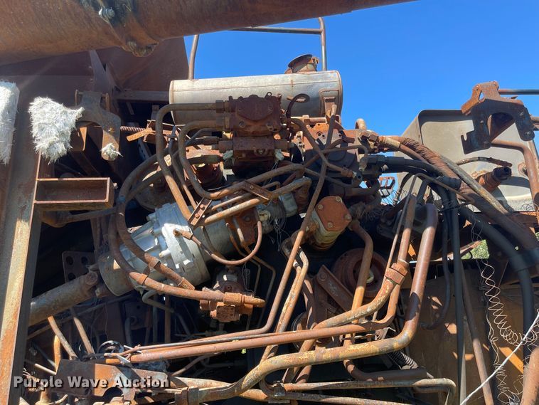 image for item MU9251 2009 Case IH 8120  RWA combine