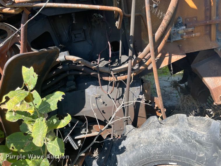 image for item MU9251 2009 Case IH 8120  RWA combine