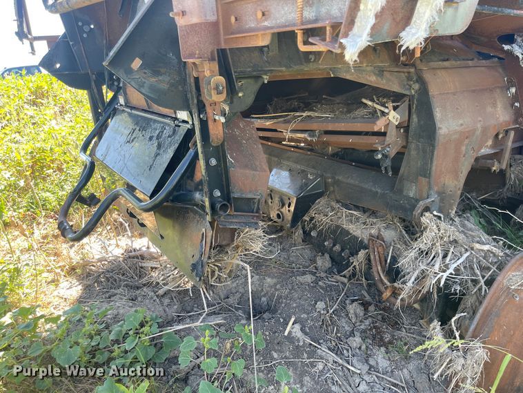 image for item MU9251 2009 Case IH 8120  RWA combine