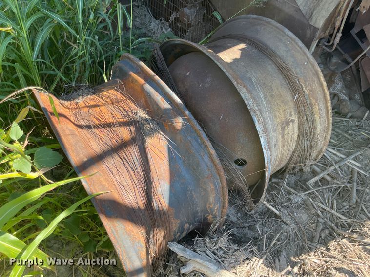 image for item MU9251 2009 Case IH 8120  RWA combine