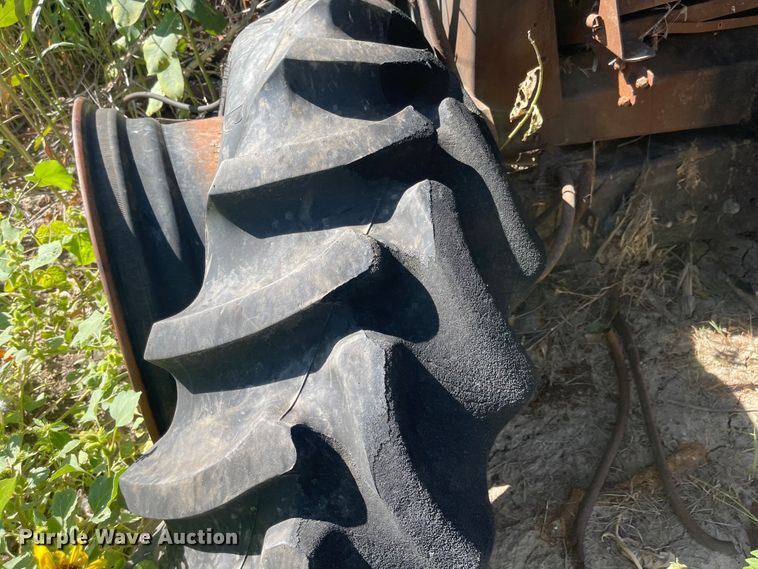 image for item MU9251 2009 Case IH 8120  RWA combine