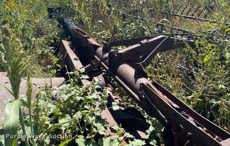 image for item MU9251 2009 Case IH 8120  RWA combine