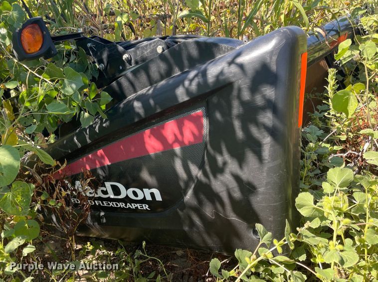 image for item MU9251 2009 Case IH 8120  RWA combine