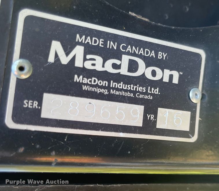 image for item MU9251 2009 Case IH 8120  RWA combine