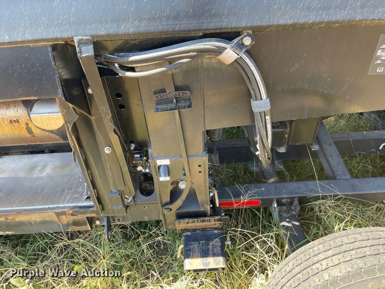 image for item MU9253 2018 MacDon FD140  flex draper head