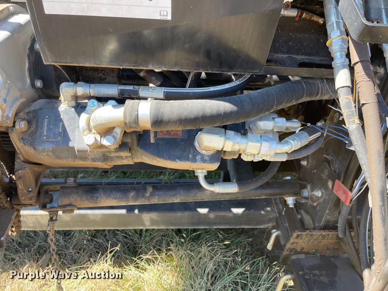 image for item MU9253 2018 MacDon FD140  flex draper head