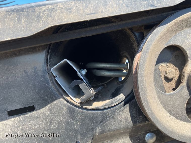 image for item MU9253 2018 MacDon FD140  flex draper head