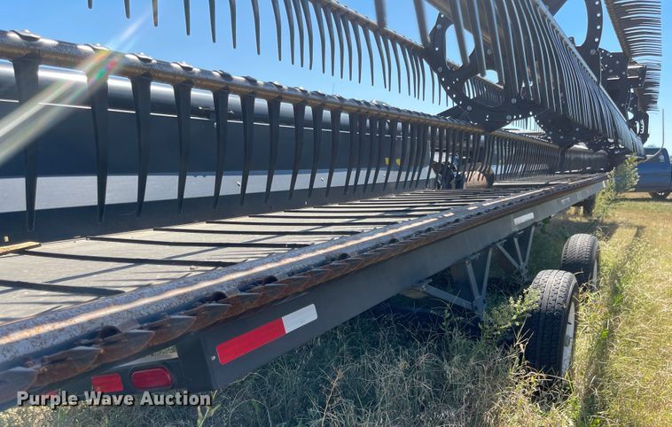 image for item MU9253 2018 MacDon FD140  flex draper head