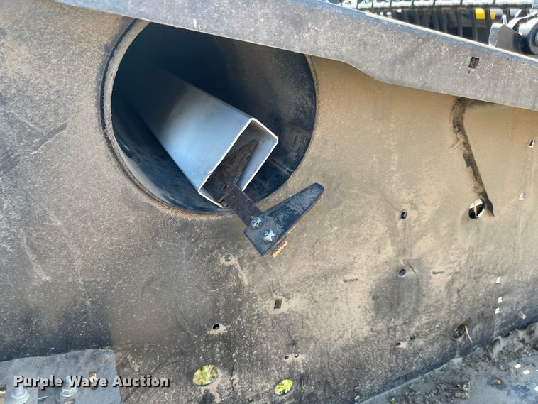 image for item MU9253 2018 MacDon FD140  flex draper head