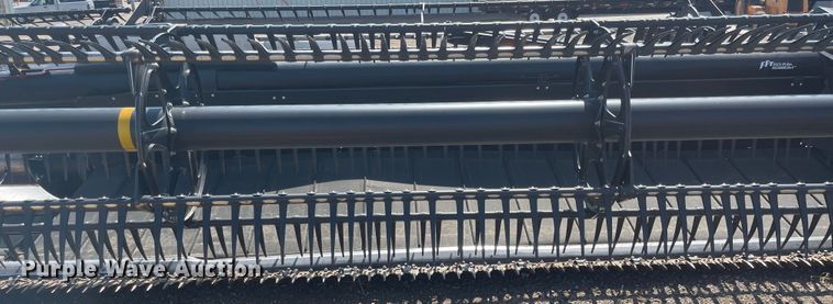 image for item MU9260 2019 MacDon FD140  flex draper head