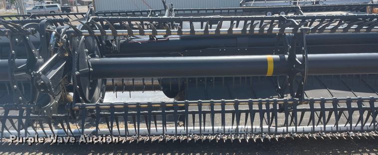 image for item MU9260 2019 MacDon FD140  flex draper head