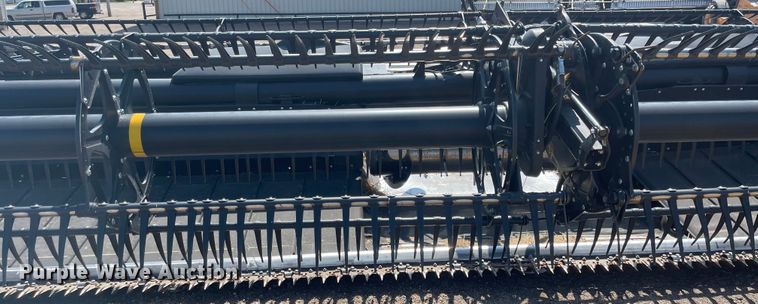 image for item MU9260 2019 MacDon FD140  flex draper head