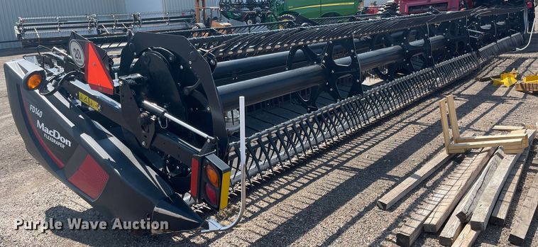 image for item MU9260 2019 MacDon FD140  flex draper head