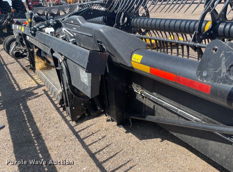 image for item MU9260 2019 MacDon FD140  flex draper head