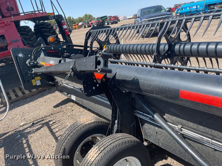 image for item MU9260 2019 MacDon FD140  flex draper head