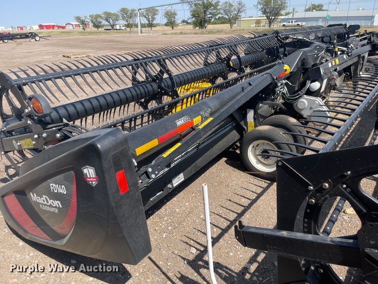image for item MU9260 2019 MacDon FD140  flex draper head