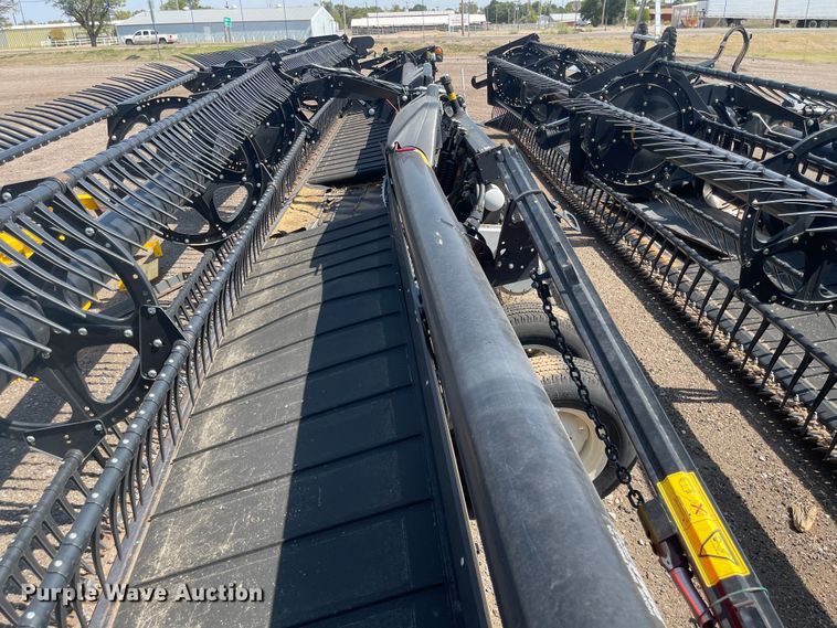 image for item MU9260 2019 MacDon FD140  flex draper head