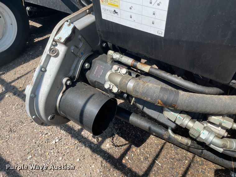 image for item MU9260 2019 MacDon FD140  flex draper head