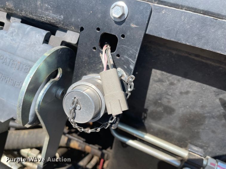 image for item MU9260 2019 MacDon FD140  flex draper head