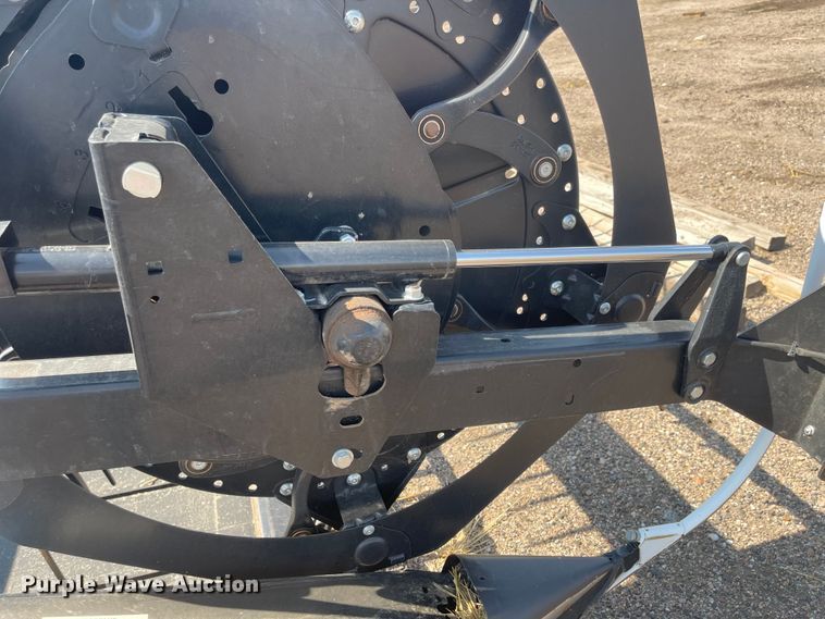 image for item MU9260 2019 MacDon FD140  flex draper head