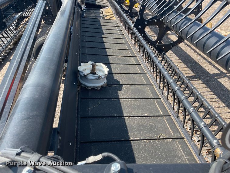 image for item MU9260 2019 MacDon FD140  flex draper head