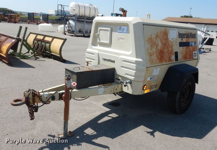 image for item DM3052 2006 Ingersoll Rand XP185  air compressor