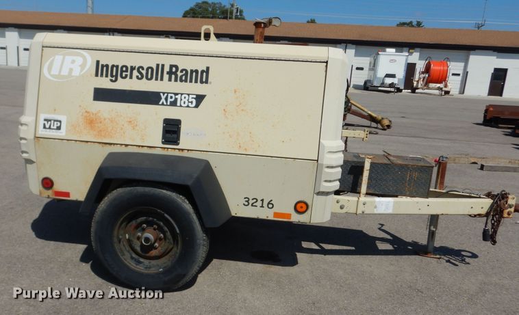 image for item DM3052 2006 Ingersoll Rand XP185  air compressor