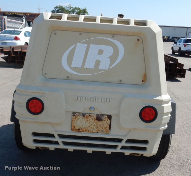image for item DM3052 2006 Ingersoll Rand XP185  air compressor
