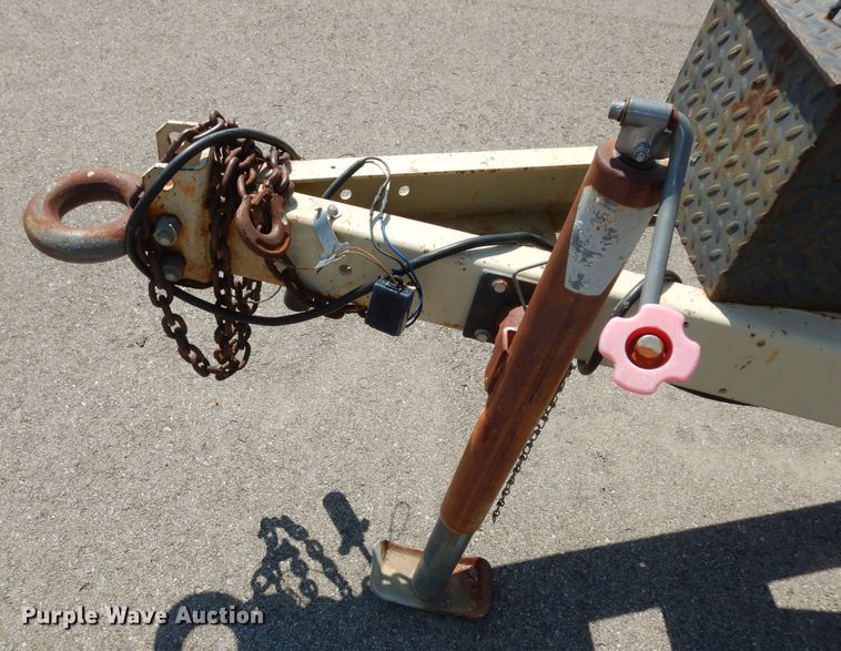 image for item DM3052 2006 Ingersoll Rand XP185  air compressor