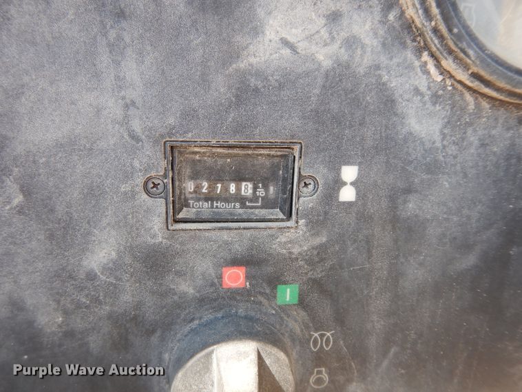 image for item DM3052 2006 Ingersoll Rand XP185  air compressor