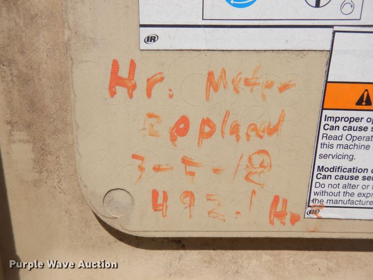 image for item DM3052 2006 Ingersoll Rand XP185  air compressor