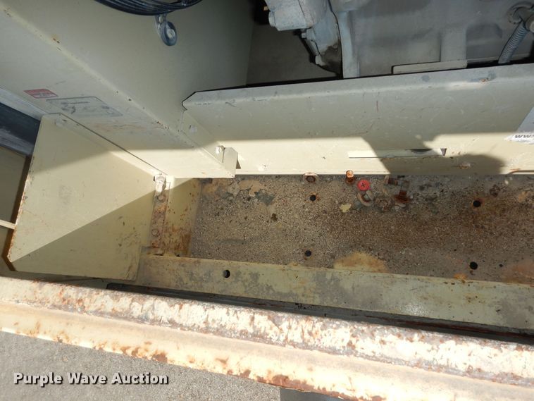 image for item DM3052 2006 Ingersoll Rand XP185  air compressor