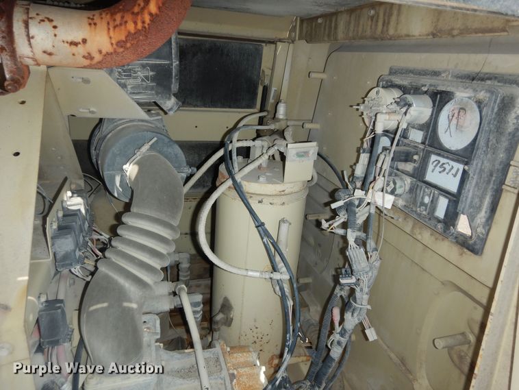 image for item DM3052 2006 Ingersoll Rand XP185  air compressor