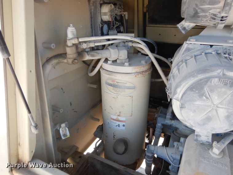 image for item DM3052 2006 Ingersoll Rand XP185  air compressor