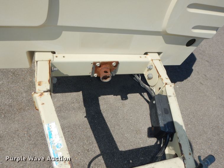 image for item DM3060 2006 Ingersoll Rand XP185  air compressor