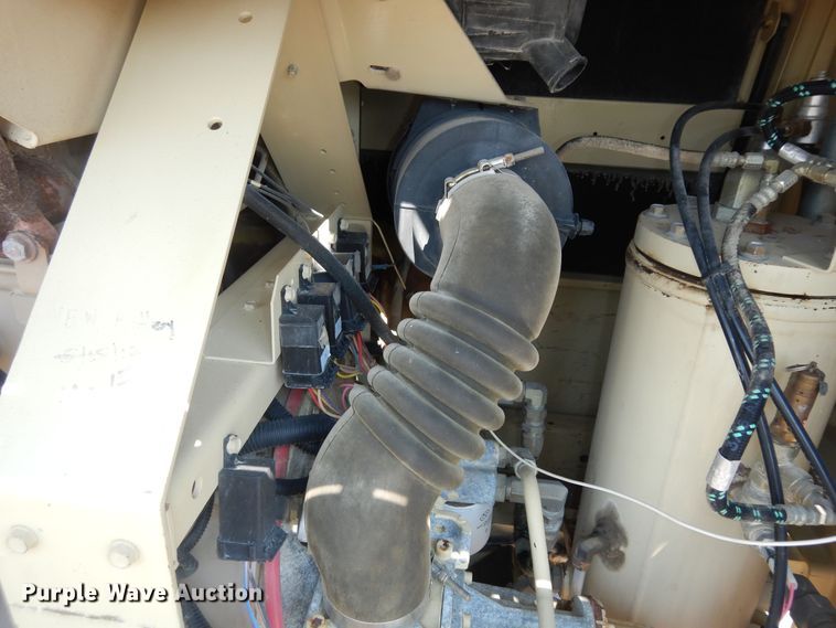 image for item DM3060 2006 Ingersoll Rand XP185  air compressor