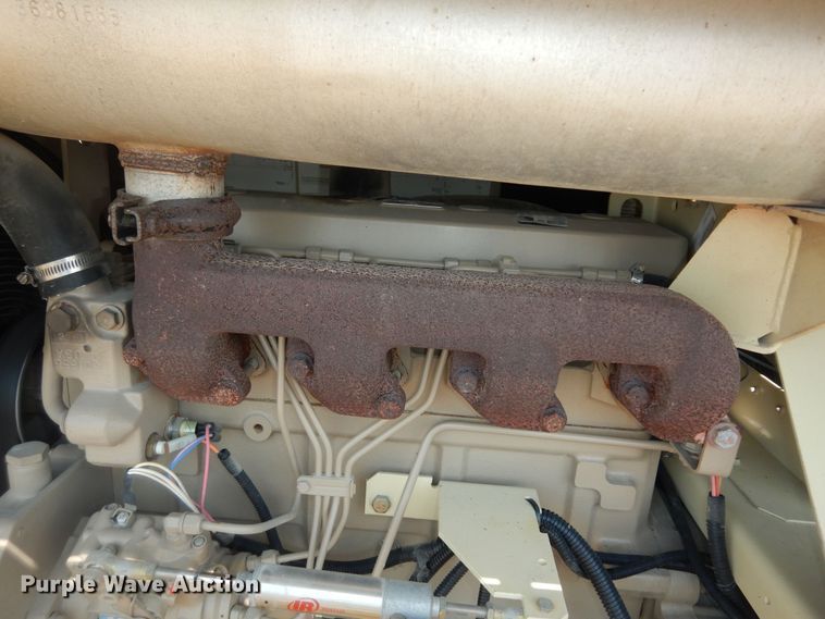 image for item DM3060 2006 Ingersoll Rand XP185  air compressor