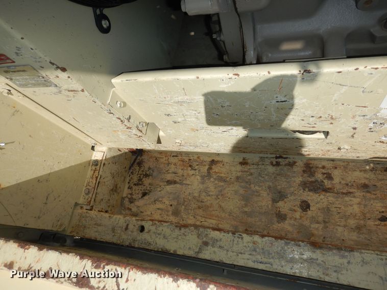 image for item DM3060 2006 Ingersoll Rand XP185  air compressor