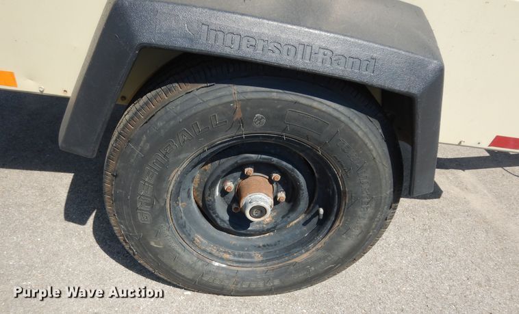 image for item DM3060 2006 Ingersoll Rand XP185  air compressor