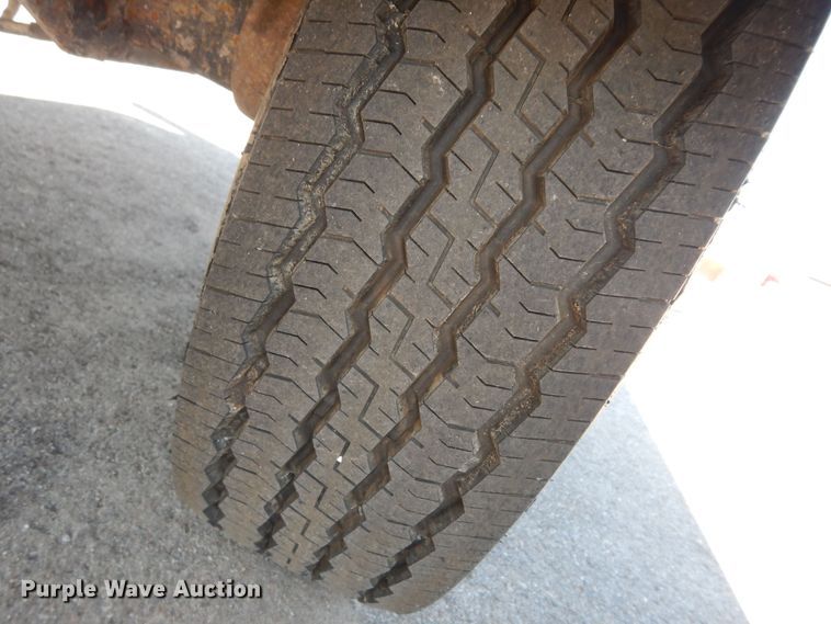 image for item DM3060 2006 Ingersoll Rand XP185  air compressor