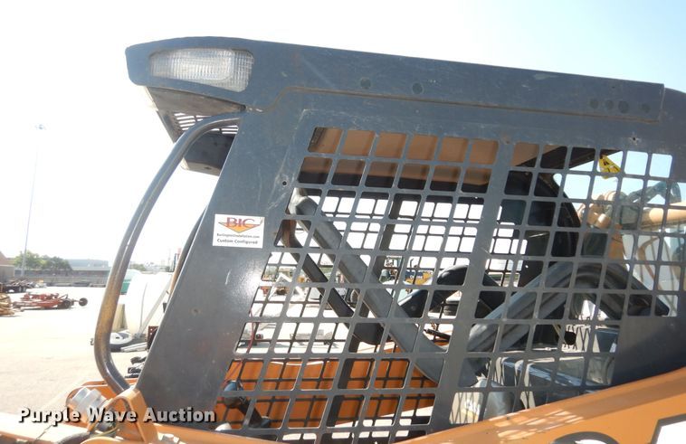 image for item DM3093 2010 Case 465 Series 3  skid steer loader