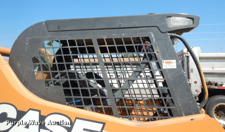 image for item DM3093 2010 Case 465 Series 3  skid steer loader