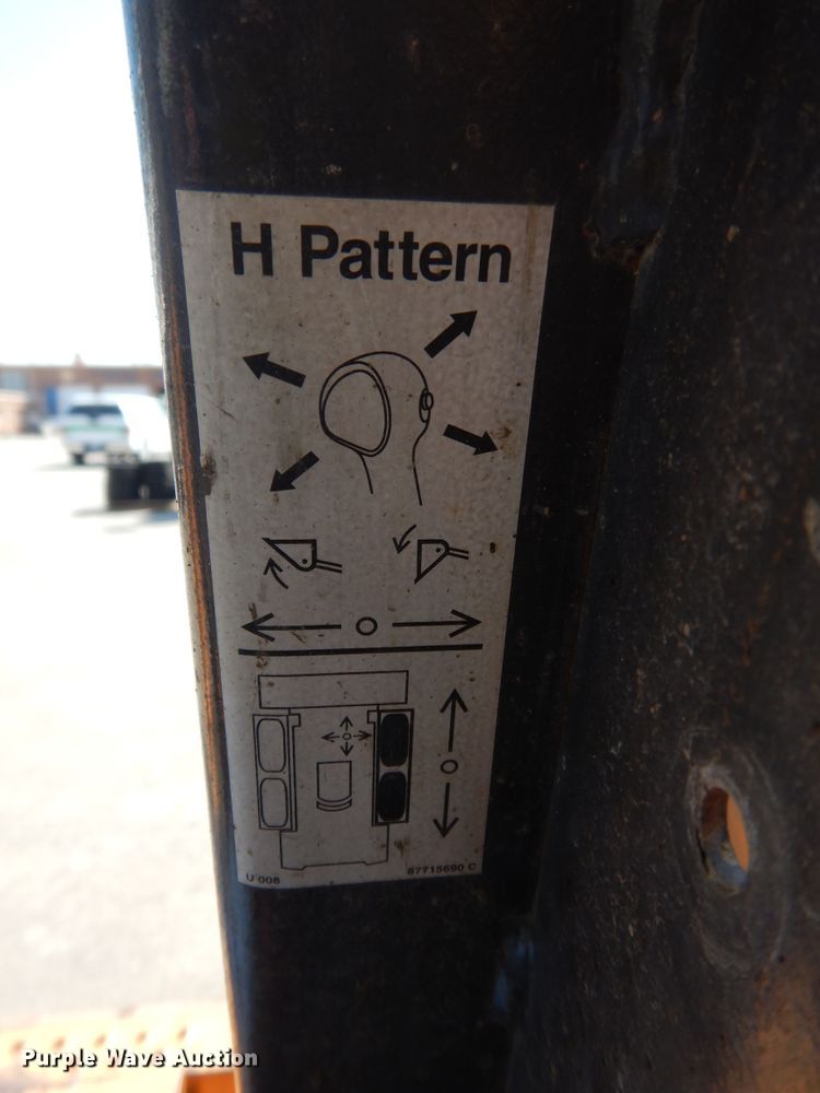 image for item DM3093 2010 Case 465 Series 3  skid steer loader