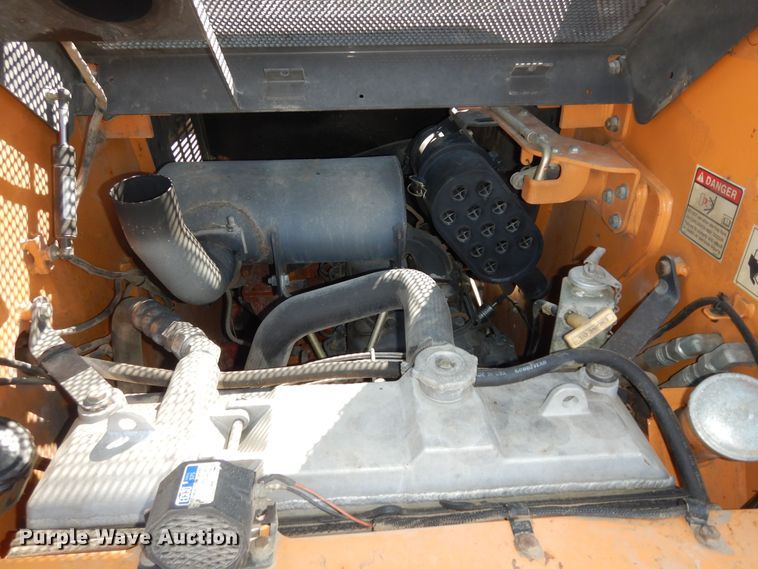 image for item DM3093 2010 Case 465 Series 3  skid steer loader