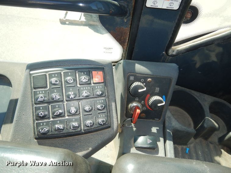 image for item DM3094 John Deere 624J  wheel loader