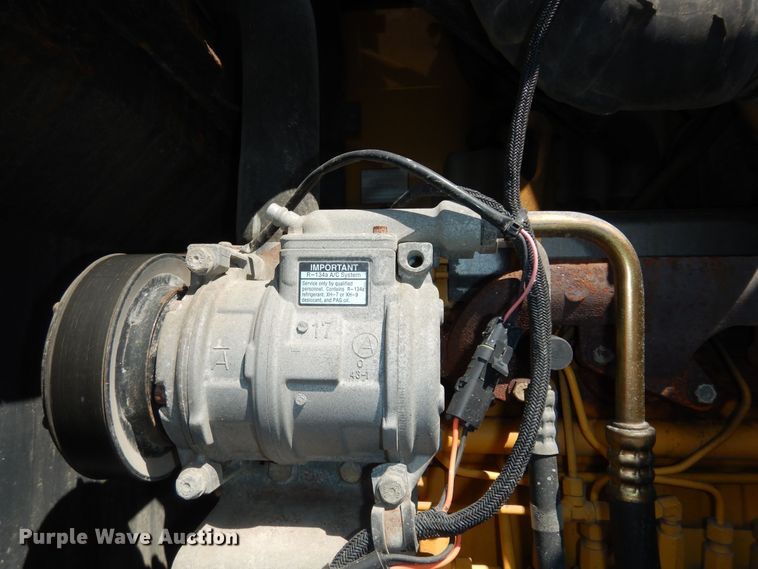 image for item DM3094 John Deere 624J  wheel loader