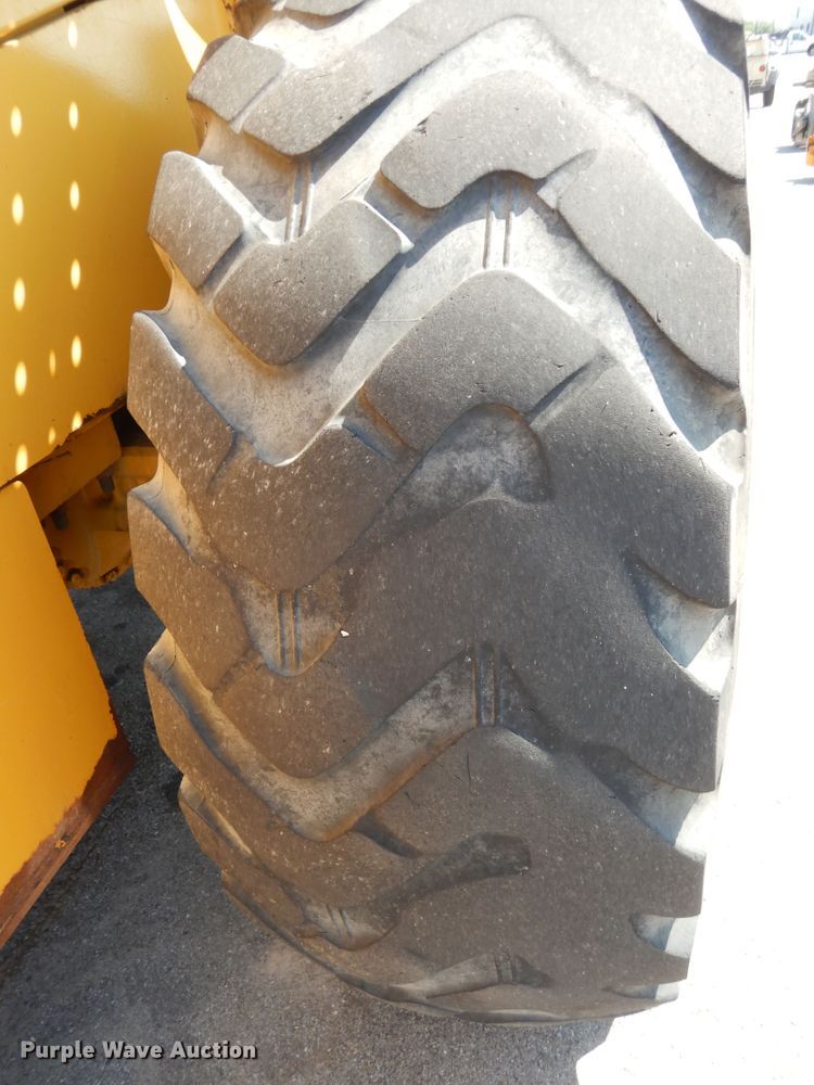 image for item DM3094 John Deere 624J  wheel loader