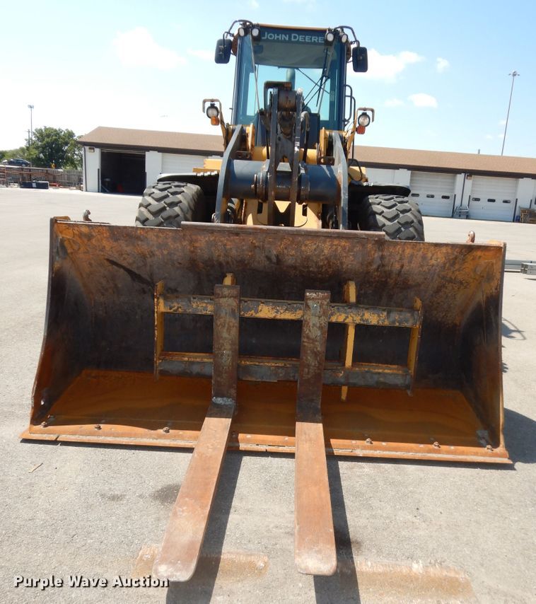 image for item DM3095 2006 John Deere 624J  wheel loader
