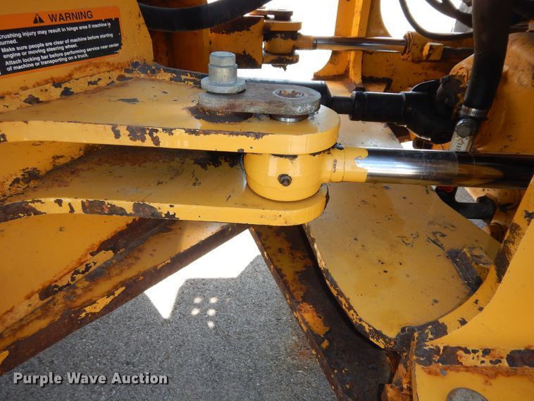 image for item DM3095 2006 John Deere 624J  wheel loader